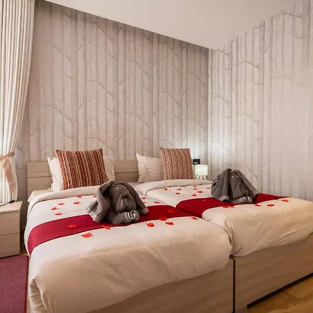 Vakantiehuis Twentyfirst Panoramic View House With Pool *