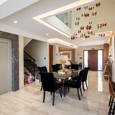 Twentyfirst Panoramic View House With Pool Vakantiehuis *